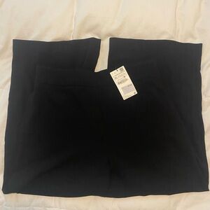 Zara high waist, cropped pants in black, size XL. NWT.